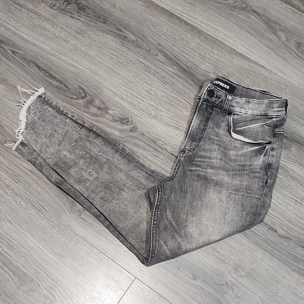 Express Black/Gray Wash Raw Hem Skinny Cropped Jeans
